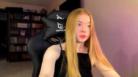 Amelia online show from November 5, 4:25 am