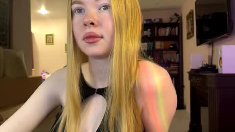 Amelia online show from November 7, 4:26 am