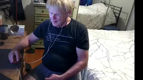 Snapshot of gethyn chatting on September 21, 9:02 am Gethyn online show from September 21, 9:02 am