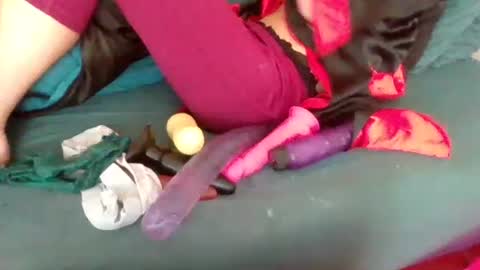 yessiyou online show from February 22, 1:14 pm