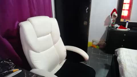 ggemas online show from December 3, 2:18 pm