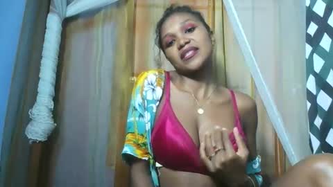 gggloria online show from September 11, 7:37 pm