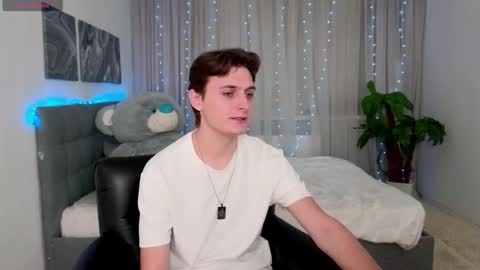 Alex online show from October 21, 10:42 am