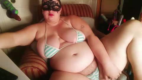 Snapshot of ghostrideaway chatting on February 22, 12:38 am Vakmu online show from February 22, 12:38 am