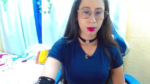 Snapshot of gia_leinn chatting on October 20, 8:58 pm Gia online show from October 20, 8:58 pm