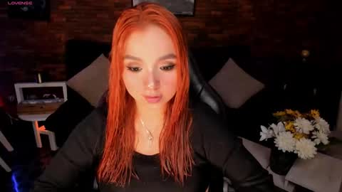 Gia  online show from October 26, 12:11 am