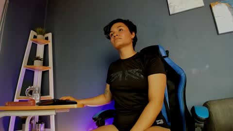   online show from January 23, 5:42 pm