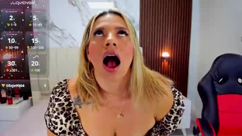 G I A N N A  online show from October 8, 7:53 pm