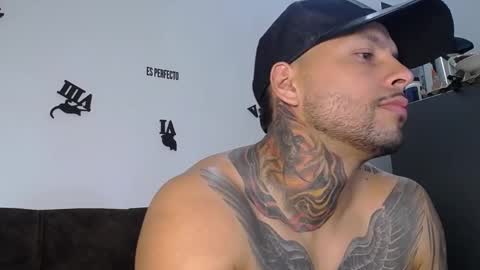 Snapshot of gianni_donato95 chatting on October 4, 7:44 pm Dilan online show from October 4, 7:44 pm