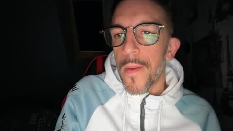 Gigi online show from April 18, 5:20 am