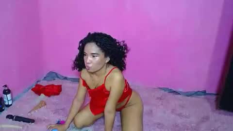 GIGI STCOTT online show from March 8, 1:17 am