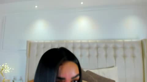 gigi wilden online show from March 30, 11:10 am