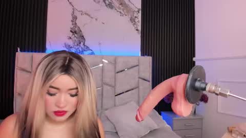 Gigi Doll online show from November 22, 11:41 am