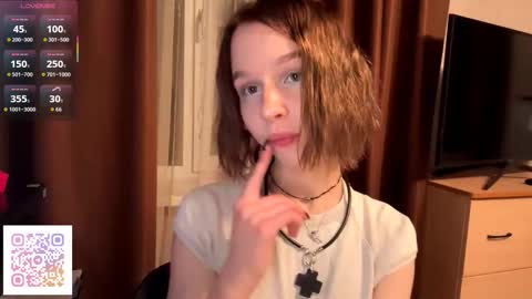 Molly online show from October 30, 7:25 pm