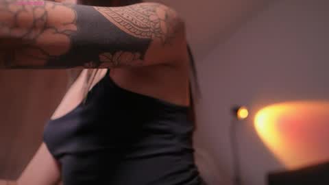 GIGI online show from March 11, 1:08 am