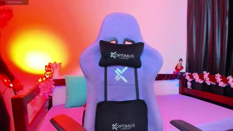 gigimooon online show from February 15, 11:03 pm