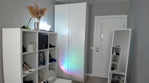 Gin online show from February 3, 12:47 pm