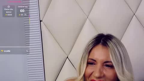 Gina online show from February 4, 7:29 pm