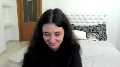 Snapshot of ginablum chatting on October 1, 11:09 am Kate online show from October 1, 11:09 am