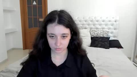 Snapshot of ginablum chatting on September 18, 12:31 pm Kate online show from September 18, 12:31 pm