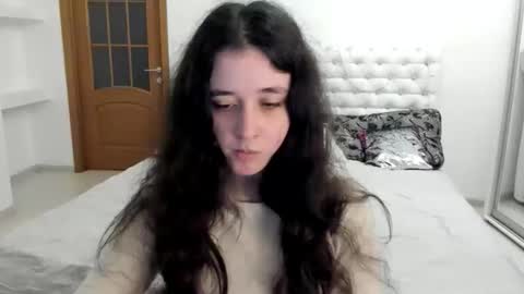 Kate online show from November 13, 9:34 am