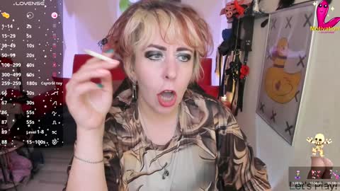 Snapshot of ginamiracle chatting on December 6, 1:49 pm Gina Moor online show from December 6, 1:49 pm
