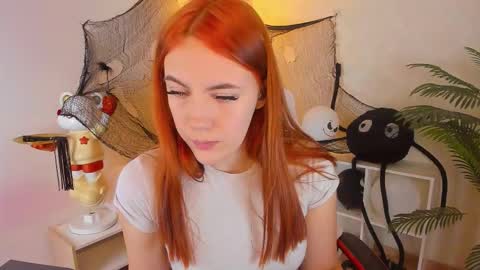 gingerr_pie online show from October 30, 7:25 pm