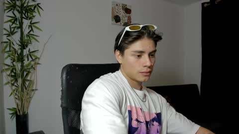 Snapshot of gio_russo chatting on February 18, 5:53 am GioRusso online show from February 18, 5:53 am