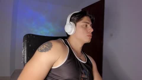 Snapshot of gio_russo chatting on September 24, 4:41 am GioRusso online show from September 24, 4:41 am