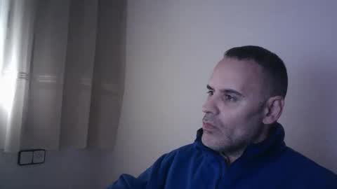 Snapshot of gioshadow chatting on January 4, 1:10 pm gioshadow online show from January 4, 1:10 pm