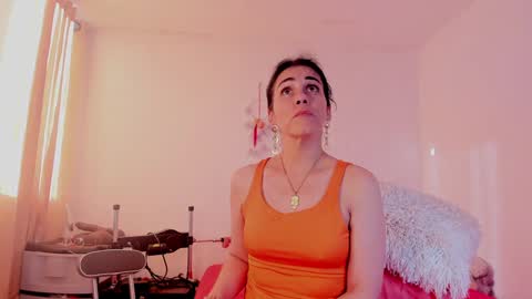 Snapshot of girasol_walton chatting on February 6, 12:26 pm Girasol Walton online show from February 6, 12:26 pm