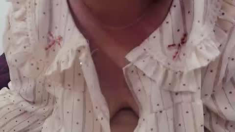 girlhanoi online show from February 12, 2:04 am