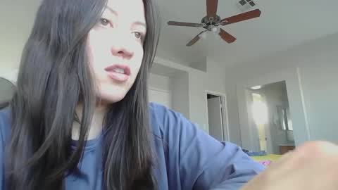 Jasmine online show from January 10, 8:48 pm