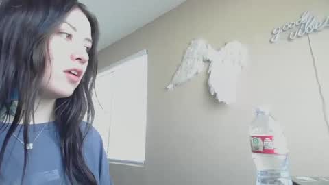 Jasmine online show from March 15, 7:17 pm