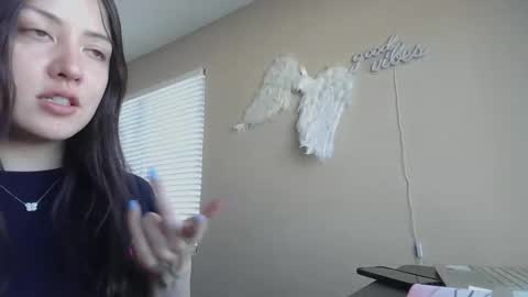 Jasmine online show from January 16, 5:00 pm