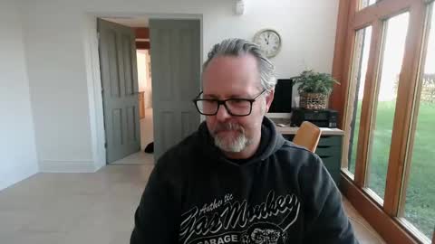 girlsandbikes online show from January 14, 10:59 am