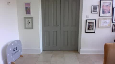 girlsandbikes online show from March 19, 9:26 am