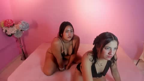 girlstwins online show from September 25, 2:13 pm