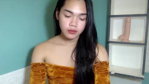 Snapshot of girlsweet_preciousxoxo chatting on October 12, 6:39 am Precious online show from October 12, 6:39 am