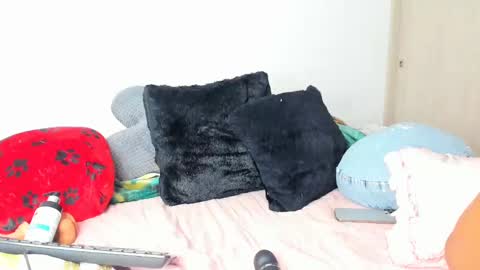 Gissel6playful online show from February 13, 7:35 am