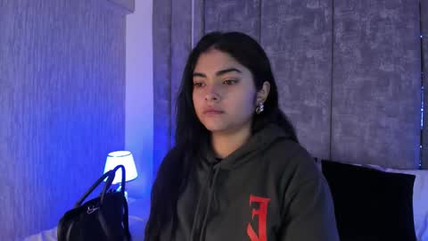     online show from October 8, 10:32 am