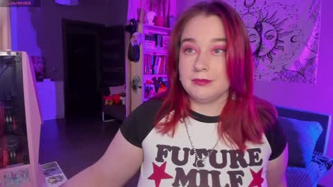 AlexaMillis online show from December 5, 8:38 pm