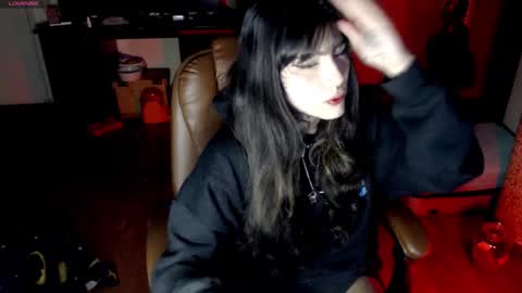 Snapshot of givenom chatting on October 1, 1:59 am dirtyvenom online show from October 1, 1:59 am