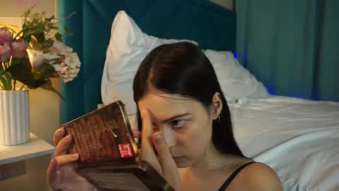 Agness online show from November 4, 3:02 pm