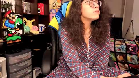 glaceon9 online show from November 10, 2:09 pm