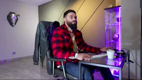 Matthew .. for short call me Matt online show from March 10, 6:56 pm