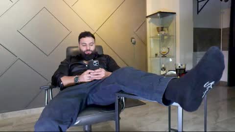 Matthew .. for short call me Matt online show from February 19, 1:40 am