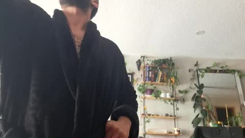 globalmovement online show from January 24, 8:00 pm