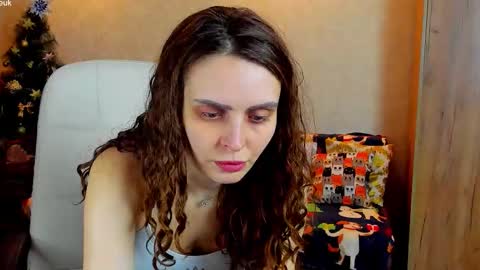 Gloria Wood online show from January 11, 7:31 pm