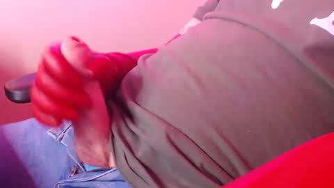 Glove Mad online show from February 24, 10:58 pm